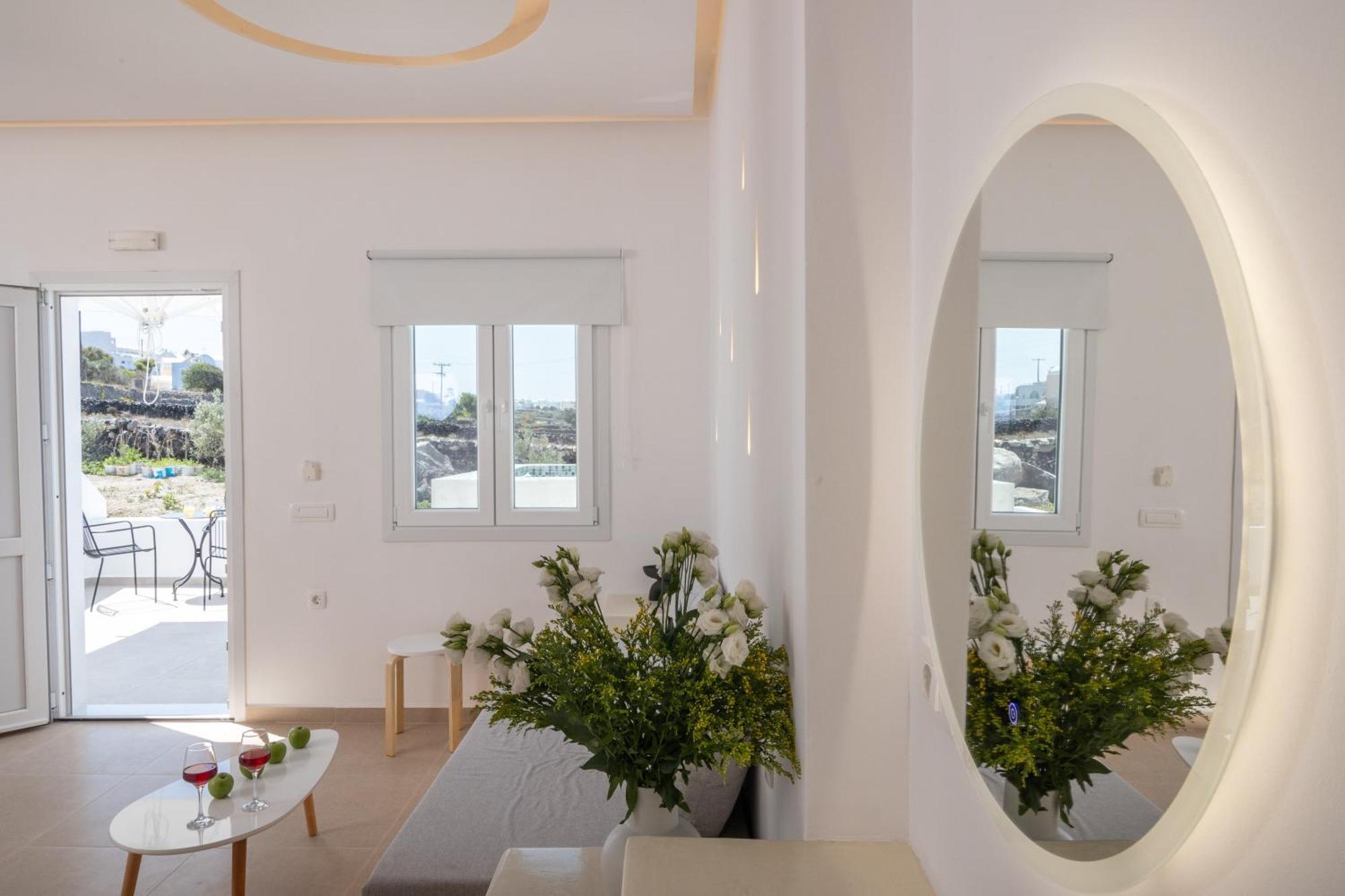 Theophrasti Suites Foinikiá المظهر الخارجي الصورة