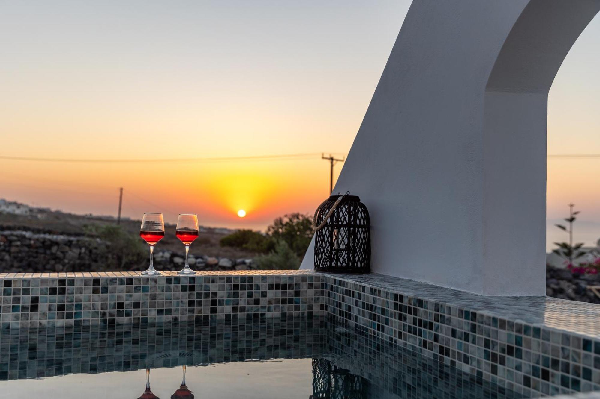 Theophrasti Suites Foinikiá المظهر الخارجي الصورة